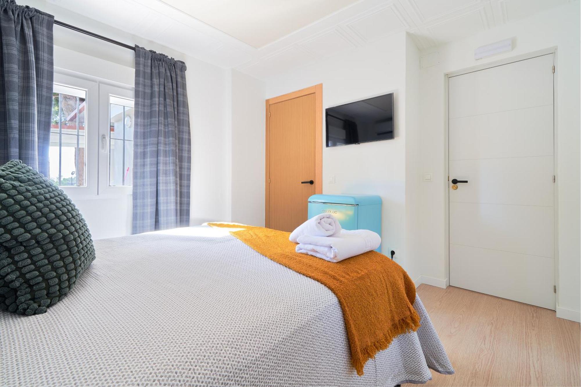 Rg Duque De Aveiro Hotel Malaga Exterior photo